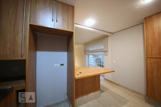 Cozinha  de casa de condomínio para alugar com 3 quartos, 250m² em Campo Belo, São Paulo