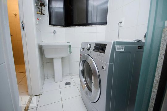 Área de Serviço de apartamento para alugar com 3 quartos, 89m² em Vital Brasil, Niterói