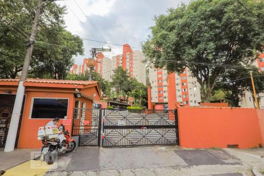 Fachada de apartamento à venda com 2 quartos, 57m² em Vila Vermelha, São Paulo