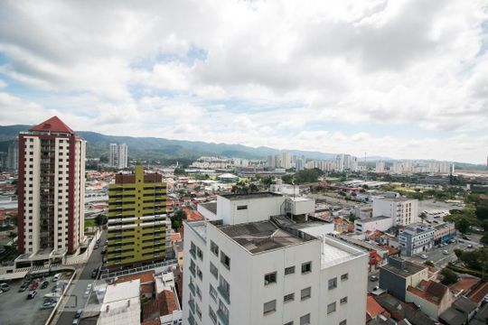 Vista Quarto Suíte de apartamento para alugar com 3 quartos, 75m² em Centro, Mogi das Cruzes