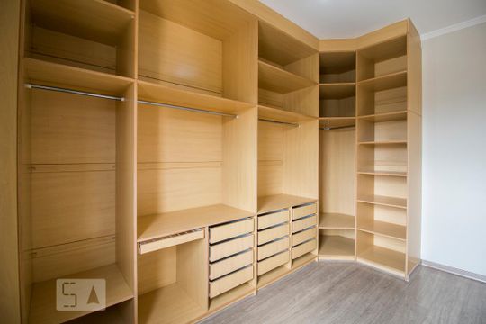 Quarto 1 - Armários de apartamento para alugar com 3 quartos, 75m² em Centro, Mogi das Cruzes