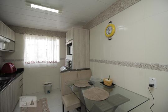 Cozinha de apartamento para alugar com 2 quartos, 42m² em Estância Velha, Canoas