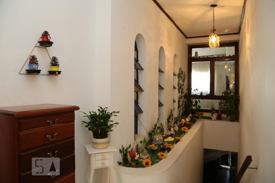 Hall de Entrada de casa à venda com 3 quartos, 207m² em Jardim Kuabara, Taboão da Serra