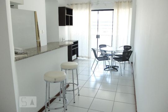 Sala de apartamento para alugar com 1 quarto, 53m² em Pituba, Salvador