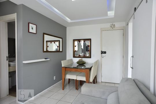 Sala de apartamento para alugar com 2 quartos, 75m² em Jacarepaguá, Rio de Janeiro