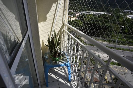 Varanda de apartamento para alugar com 2 quartos, 75m² em Jacarepaguá, Rio de Janeiro
