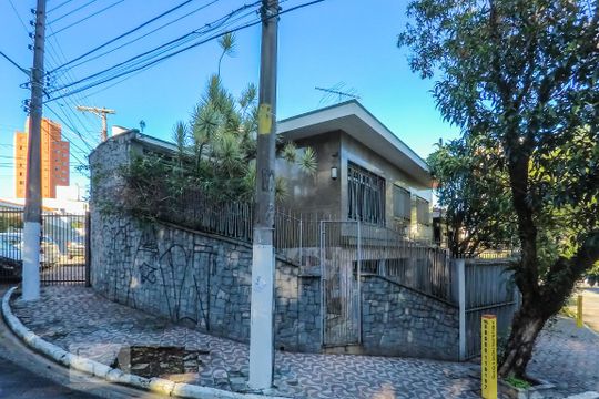 Fachada de casa para alugar com 5 quartos, 240m² em Vila Santo Estéfano, São Paulo