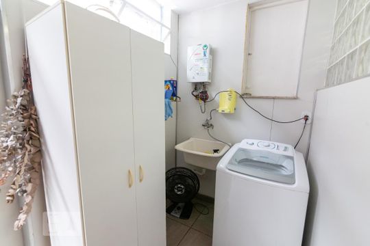 Área de Serviço de casa para alugar com 4 quartos, 300m² em Grajaú, Rio de Janeiro