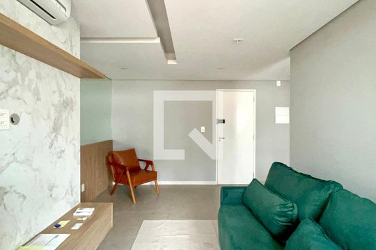 Sala de apartamento para alugar com 2 quartos, 56m² em Vila Anglo Brasileira, São Paulo