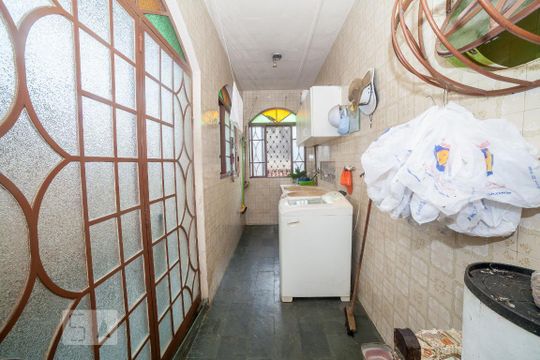 Área de Serviço de casa à venda com 3 quartos, 240m² em Santa Amelia, Belo Horizonte