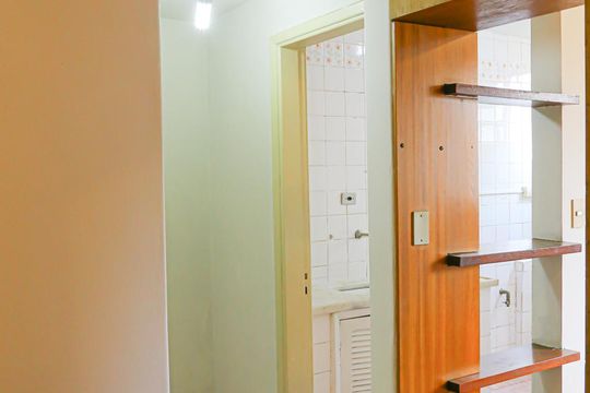 Corredor de kitnet/studio à venda com 1 quarto, 37m² em Bela Vista, São Paulo