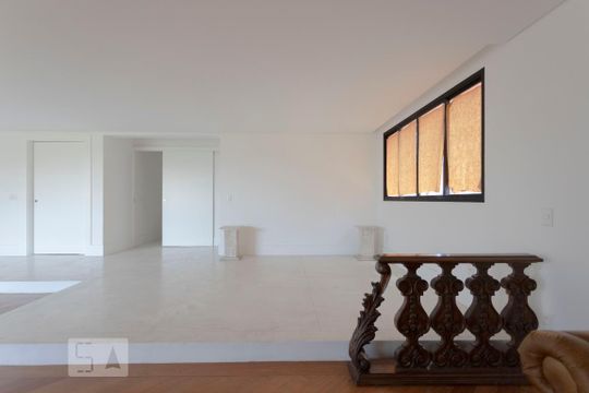 Sala de apartamento à venda com 3 quartos, 215m² em Perdizes, São Paulo