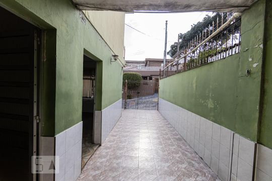 Área Externa de casa à venda com 2 quartos, 350m² em Parque Sao Lucas, São Paulo