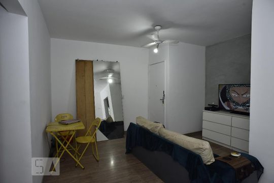 Sala de apartamento à venda com 2 quartos, 57m² em Pechincha, Rio de Janeiro