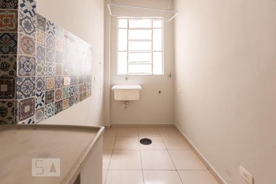 Cozinha de apartamento para alugar com 1 quarto, 63m² em Santa Efigênia, São Paulo