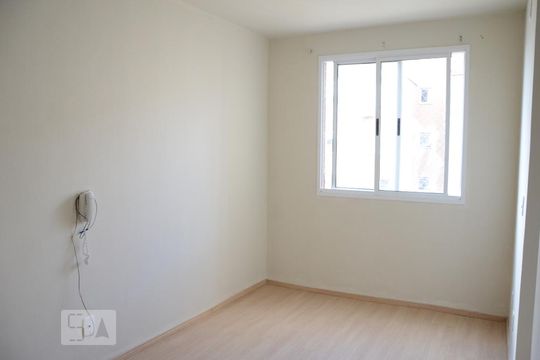 Sala de apartamento à venda com 2 quartos, 47m² em Olaria, Canoas