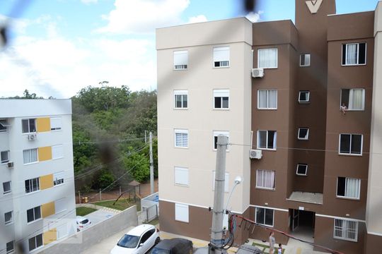 vista Sala de apartamento à venda com 2 quartos, 47m² em Olaria, Canoas