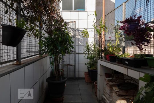 Área comum de casa à venda com 4 quartos, 232m² em Mirandópolis, São Paulo