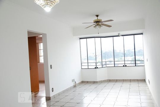 Apartamento para alugar com 2 quartos, 70m² em Vila Constança, São Paulo