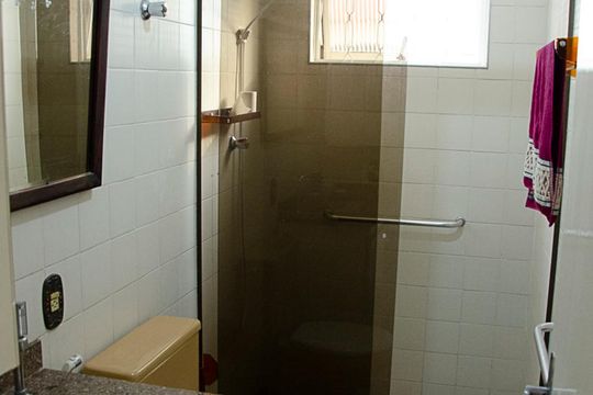 Banheiro de apartamento para alugar com 2 quartos, 70m² em Vila Constança, São Paulo