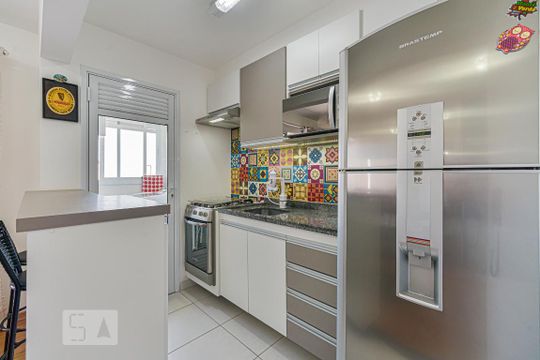 Cozinha de apartamento à venda com 1 quarto, 45m² em Liberdade, São Paulo