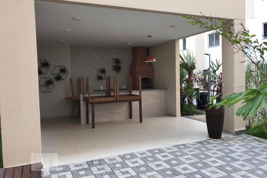 Churrasqueira de apartamento para alugar com 2 quartos, 42m² em Jardim Santa Emília, São Paulo