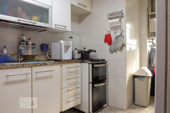 Cozinha de apartamento à venda com 4 quartos, 110m² em Recreio dos Bandeirantes, Rio de Janeiro