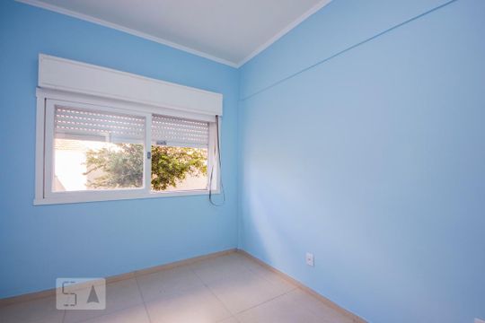 Quarto  de apartamento para alugar com 1 quarto, 73m² em Vila Ipiranga, Porto Alegre