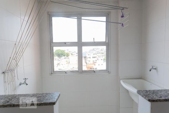Lavanderia de apartamento para alugar com 3 quartos, 67m² em Centro, Diadema