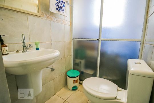 Banheiro de casa à venda com 3 quartos, 90m² em Jardim Anhanguera, São Paulo