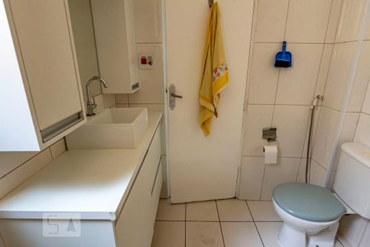 Banheiro de apartamento à venda com 1 quarto, 47m² em Centro, São Paulo