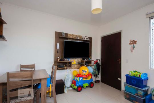 Sala de apartamento para alugar com 1 quarto, 40m² em Humaitá, Porto Alegre