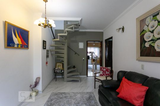 Sala de estar de casa à venda com 4 quartos, 260m² em Jardim Fenix, São Bernardo do Campo