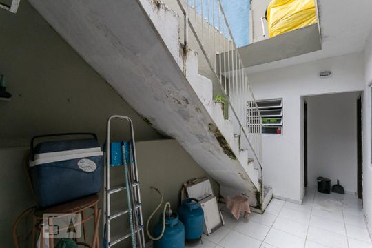 Quintal de casa à venda com 4 quartos, 260m² em Jardim Fenix, São Bernardo do Campo