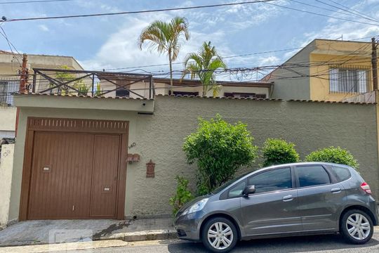 Fachada de casa à venda com 4 quartos, 260m² em Jardim Fenix, São Bernardo do Campo