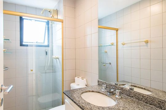 Banheiro de apartamento para alugar com 1 quarto, 40m² em Ipiranga, São Paulo