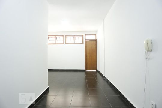 Sala de kitnet/studio para alugar com 1 quarto, 44m² em Vila Buarque, São Paulo