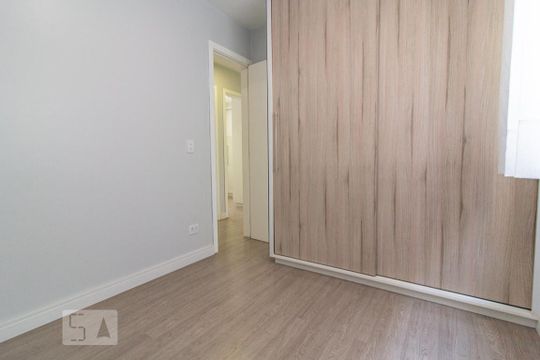 Quarto 2 de apartamento para alugar com 2 quartos, 58m² em Água Verde, Curitiba