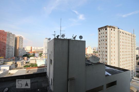 Vista de kitnet/studio à venda com 1 quarto, 27m² em Sé, São Paulo