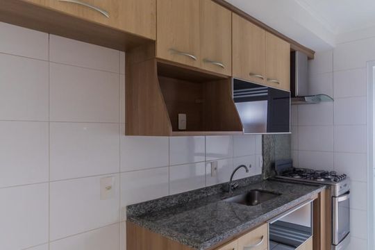 Cozinha de apartamento à venda com 2 quartos, 74m² em Vila Marieta, São Paulo