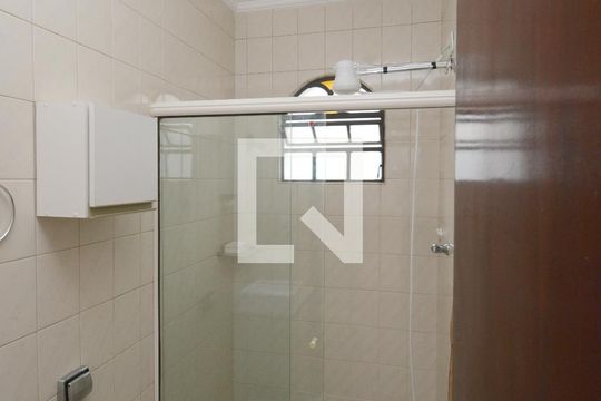 Banheiro da Suíte 1 de casa à venda com 2 quartos, 130m² em Interlagos, São Paulo
