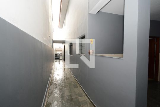 Quintal de casa à venda com 2 quartos, 130m² em Interlagos, São Paulo