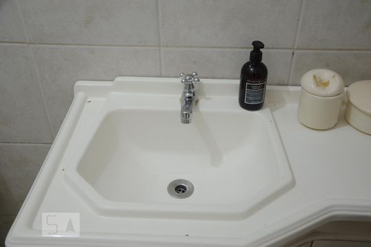 Banheiro de casa para alugar com 4 quartos, 350m² em Igara, Canoas