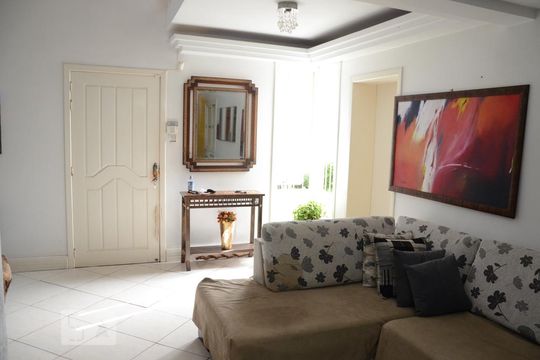 Sala de casa para alugar com 4 quartos, 350m² em Igara, Canoas