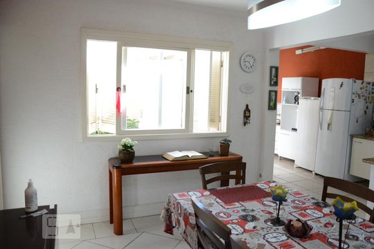 Cozinha de casa para alugar com 4 quartos, 350m² em Igara, Canoas