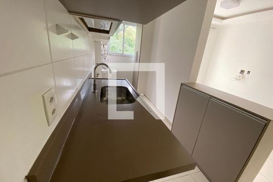 Cozinha de apartamento à venda com 2 quartos, 51m² em Jacarepaguá, Rio de Janeiro