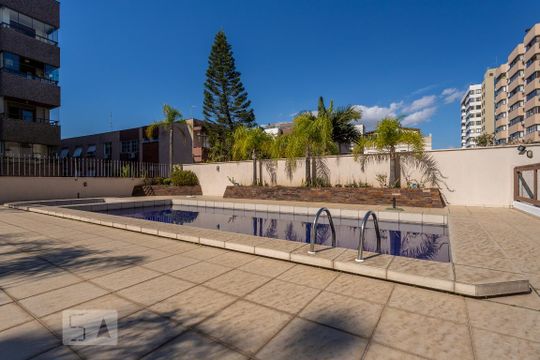 Área comum - Piscina de apartamento para alugar com 2 quartos, 81m² em Higienópolis, Porto Alegre