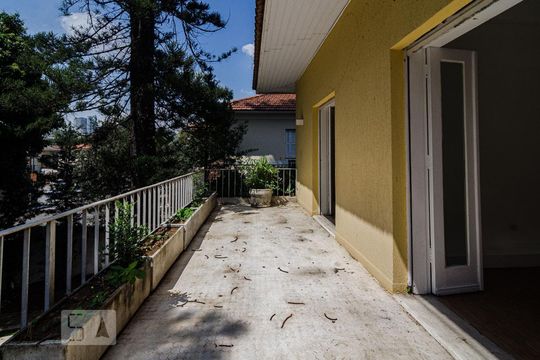 Varanda do quarto 1 de casa à venda com 4 quartos, 625m² em Sumaré, São Paulo