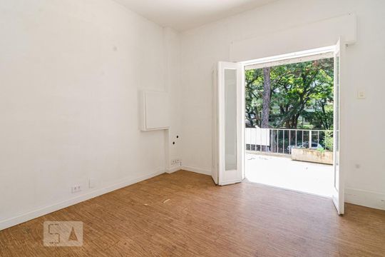 Quarto 1 de casa à venda com 4 quartos, 625m² em Sumaré, São Paulo