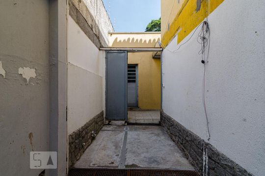 Quintal de casa à venda com 4 quartos, 625m² em Sumaré, São Paulo
